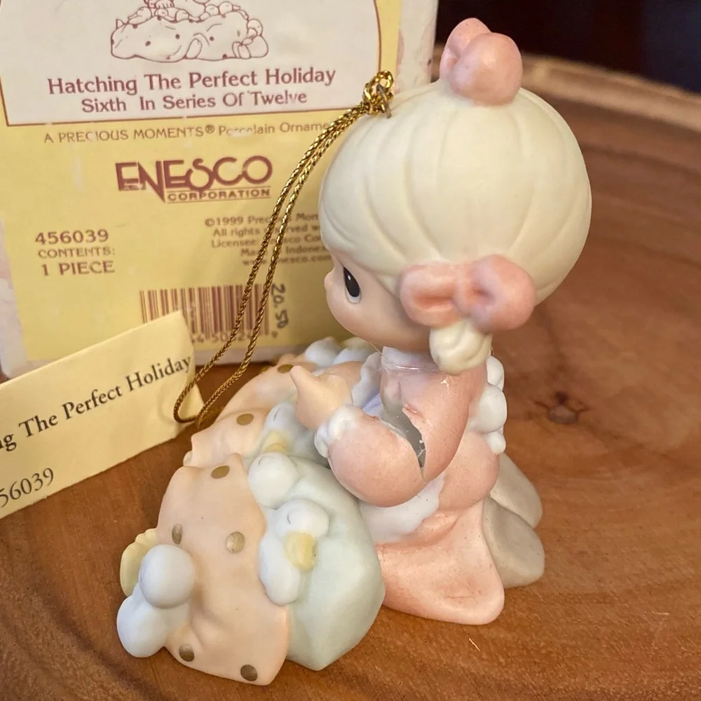 🪿’Hatching the Perfect Holiday’ Ornament MUST BUNDLE - Picture 3 of 11
